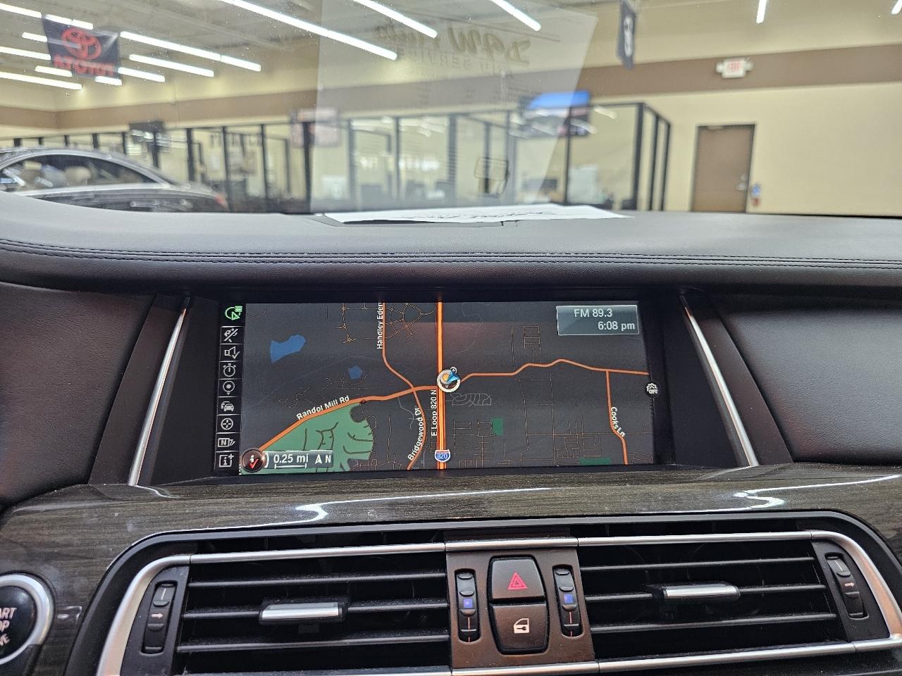 BMW 7-Series 750i 2015