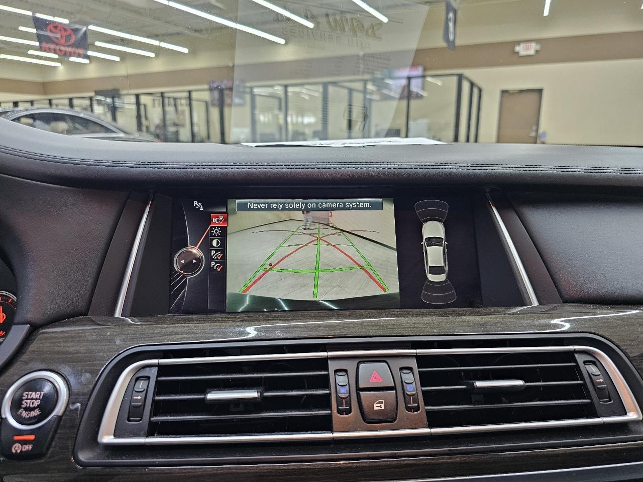BMW 7-Series 750i 2015