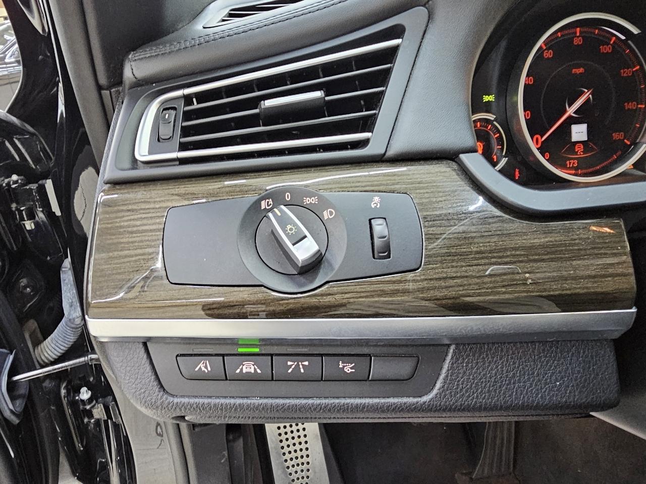 BMW 7-Series 750i 2015