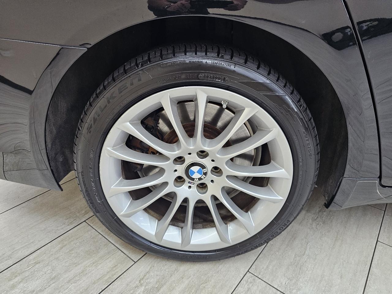 BMW 7-Series 750i 2015
