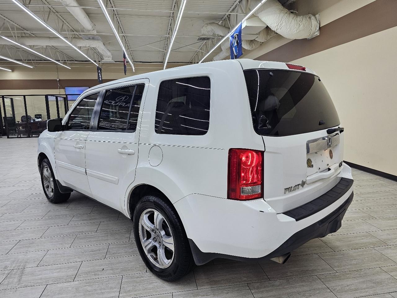 Honda Pilot EX-L 2WD 5-Spd AT 2015