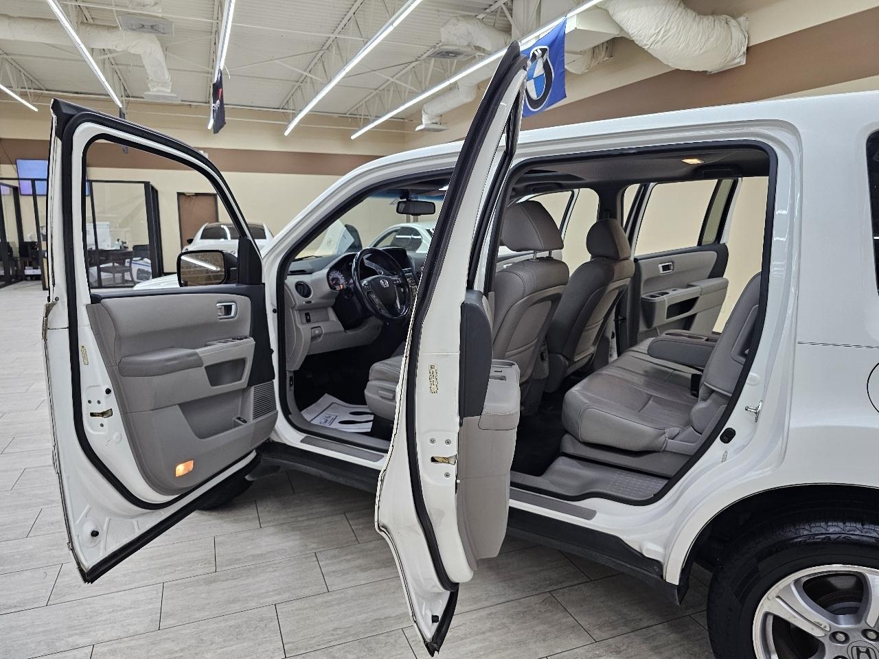 Honda Pilot EX-L 2WD 5-Spd AT 2015