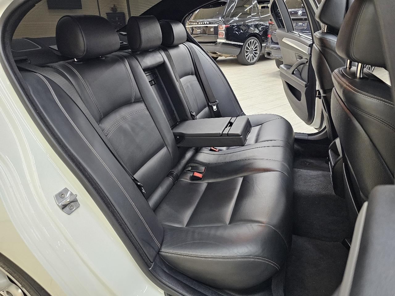 BMW 5-Series  2016
