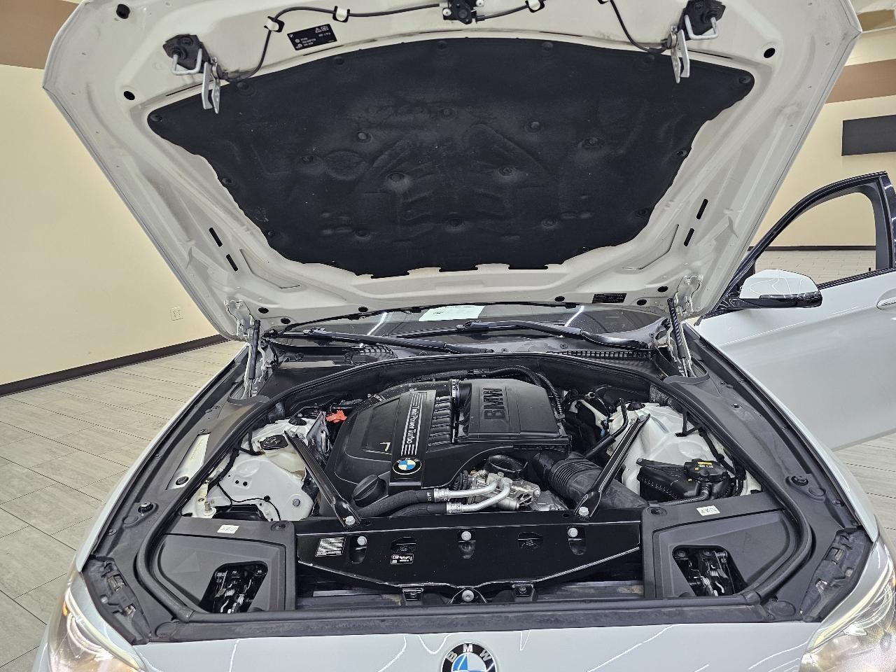 BMW 5-Series  2016