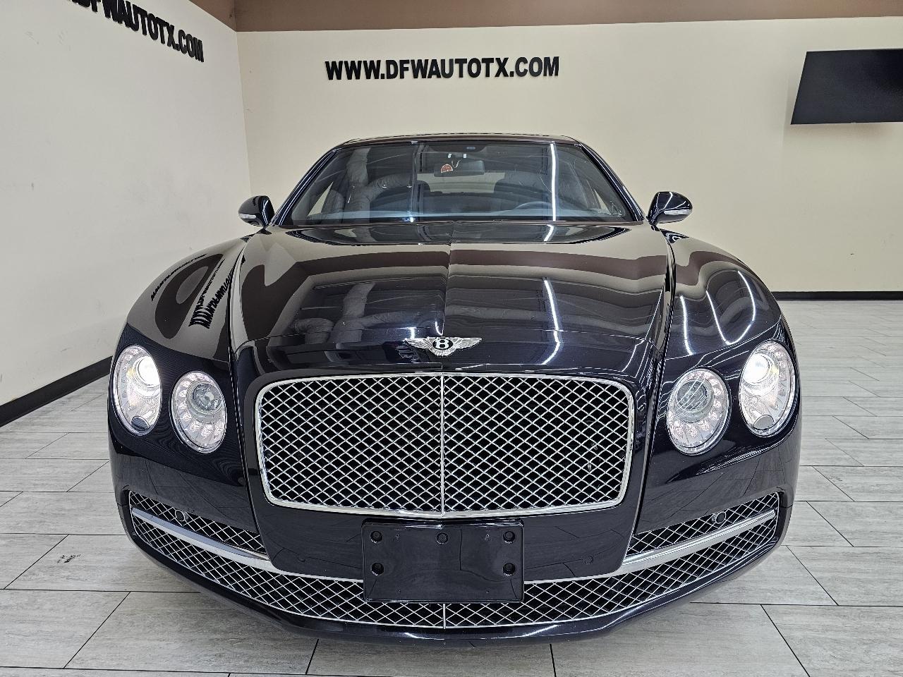 Bentley Continental Flying Spur Sedan 2014