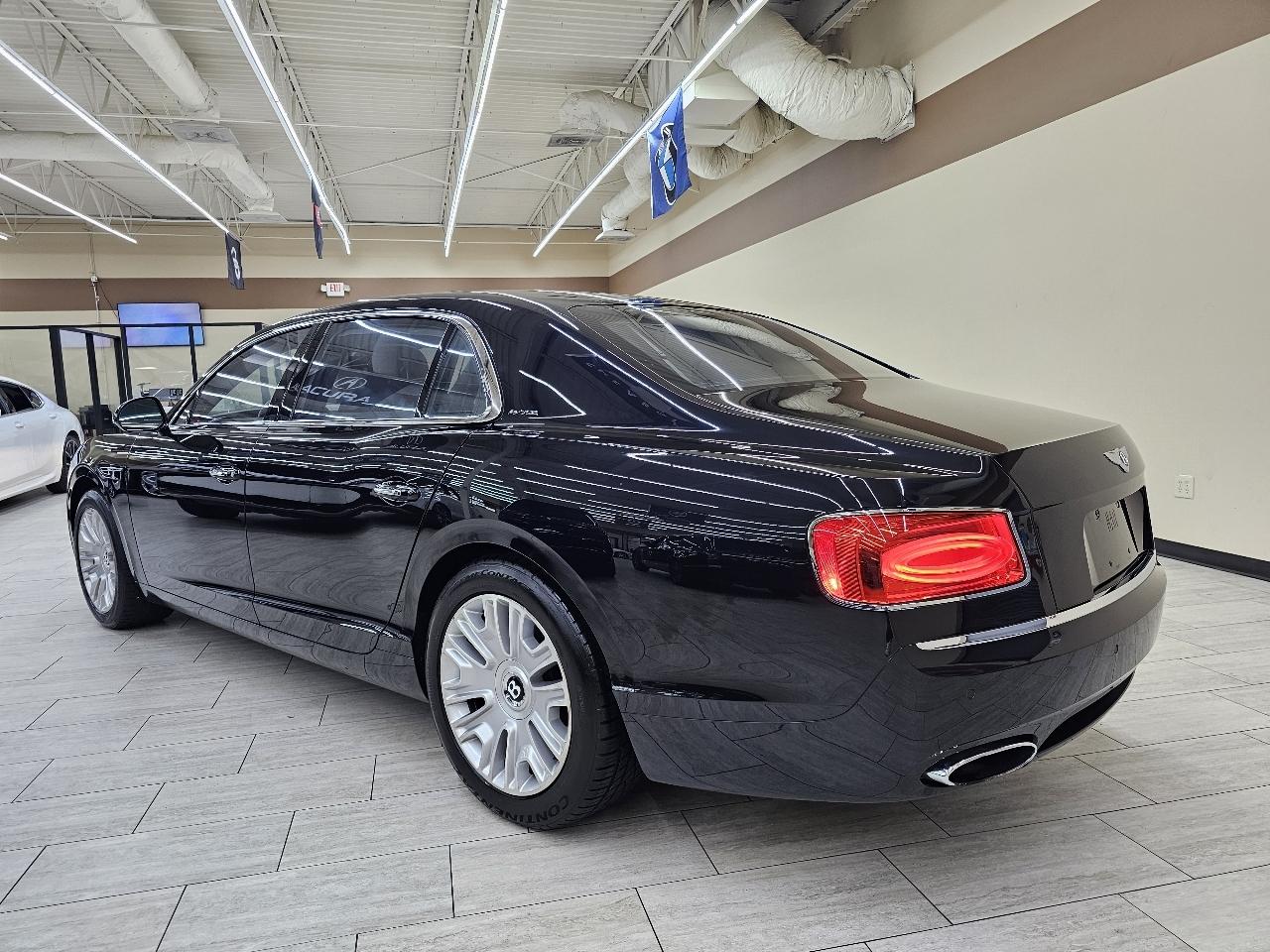 Bentley Continental Flying Spur Sedan 2014