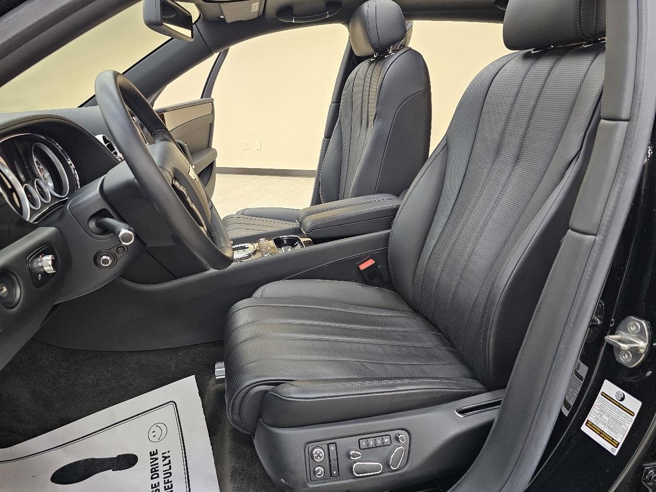 Bentley Continental Flying Spur Sedan 2014