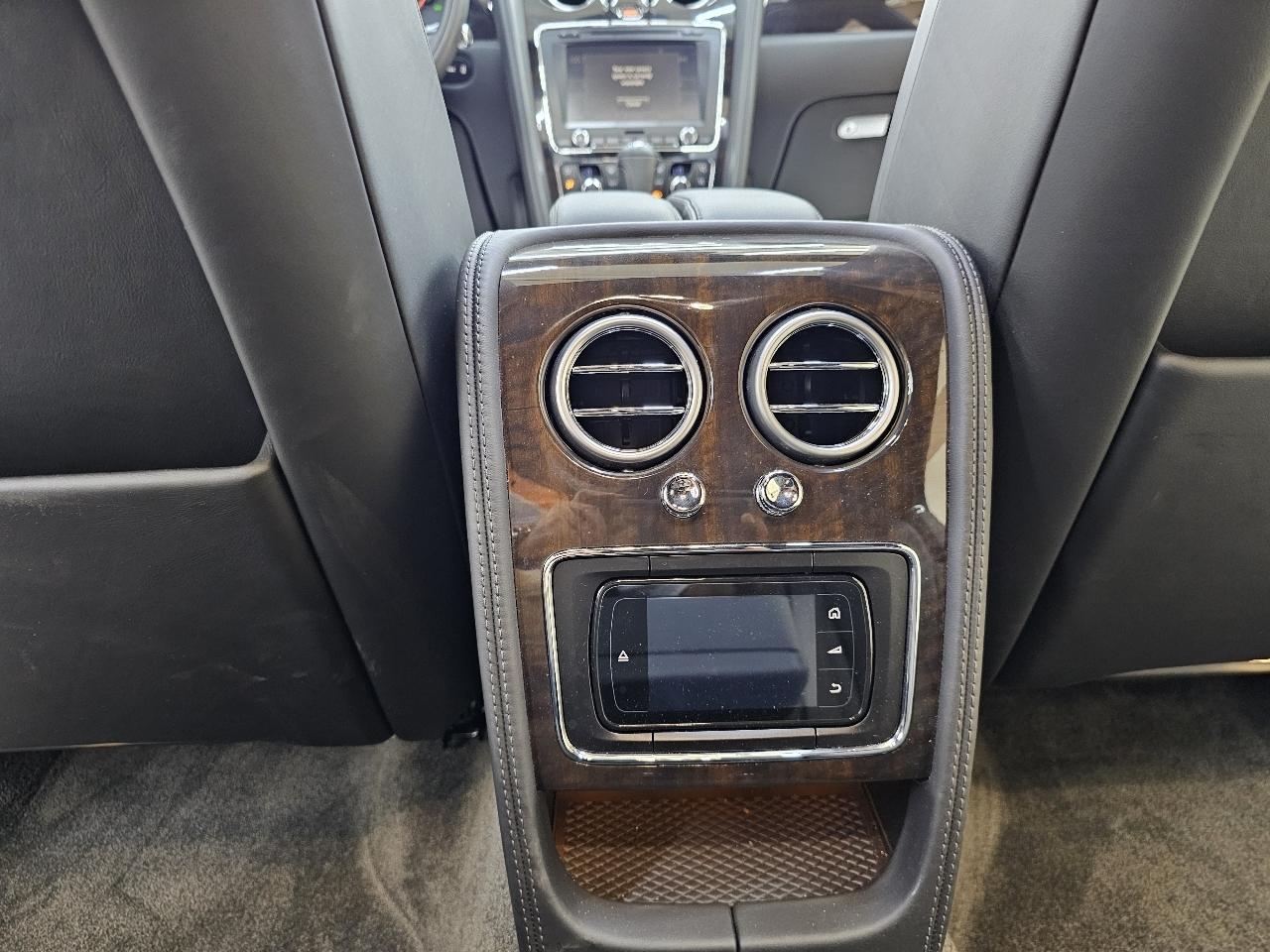 Bentley Continental Flying Spur Sedan 2014