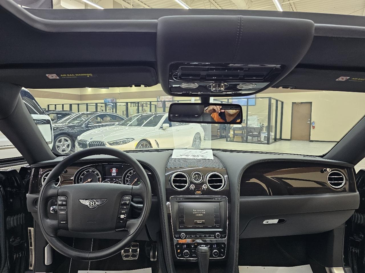 Bentley Continental Flying Spur Sedan 2014