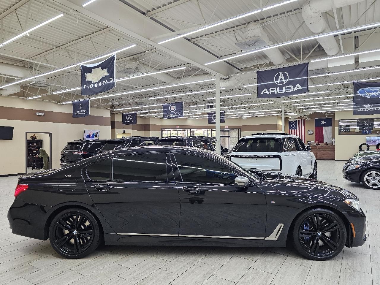 BMW 7-Series M760i xDrive 2018