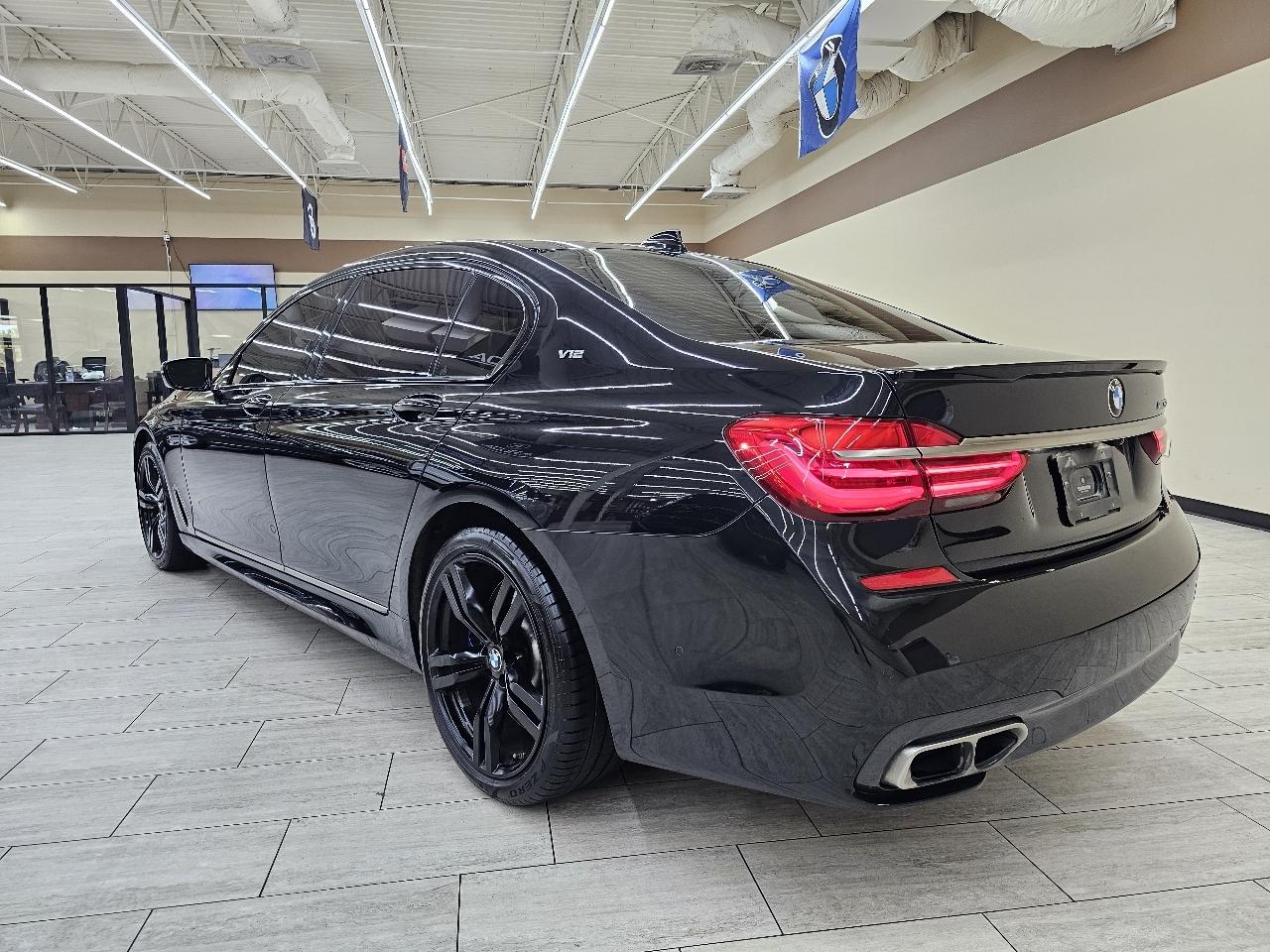 BMW 7-Series M760i xDrive 2018