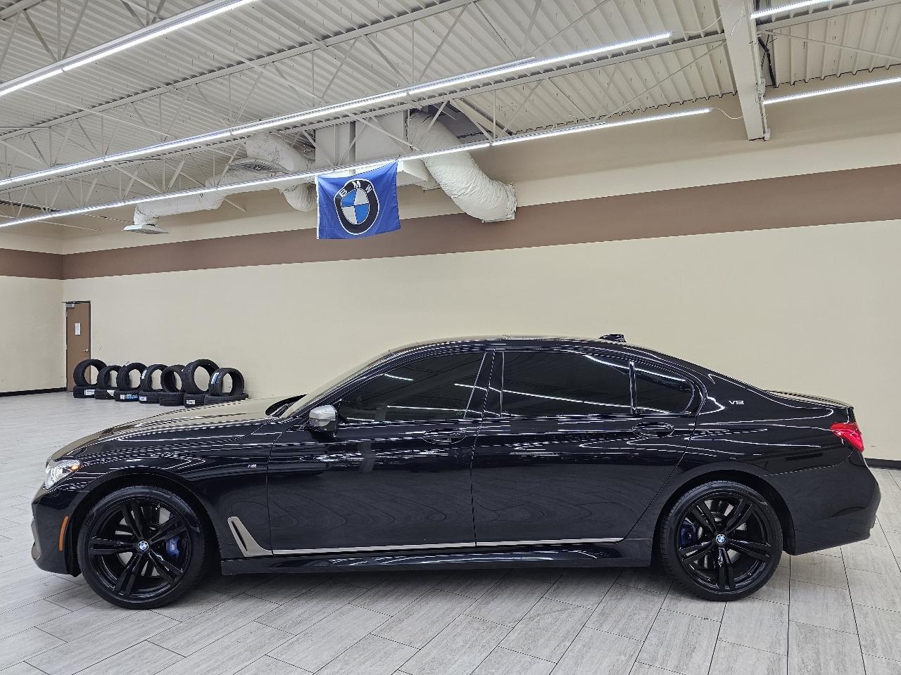 BMW 7-Series M760i xDrive 2018