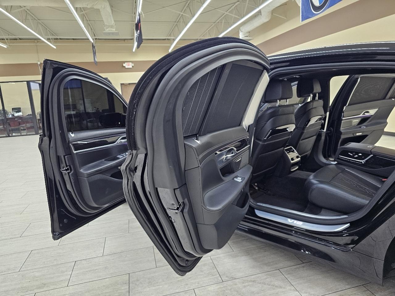 BMW 7-Series M760i xDrive 2018