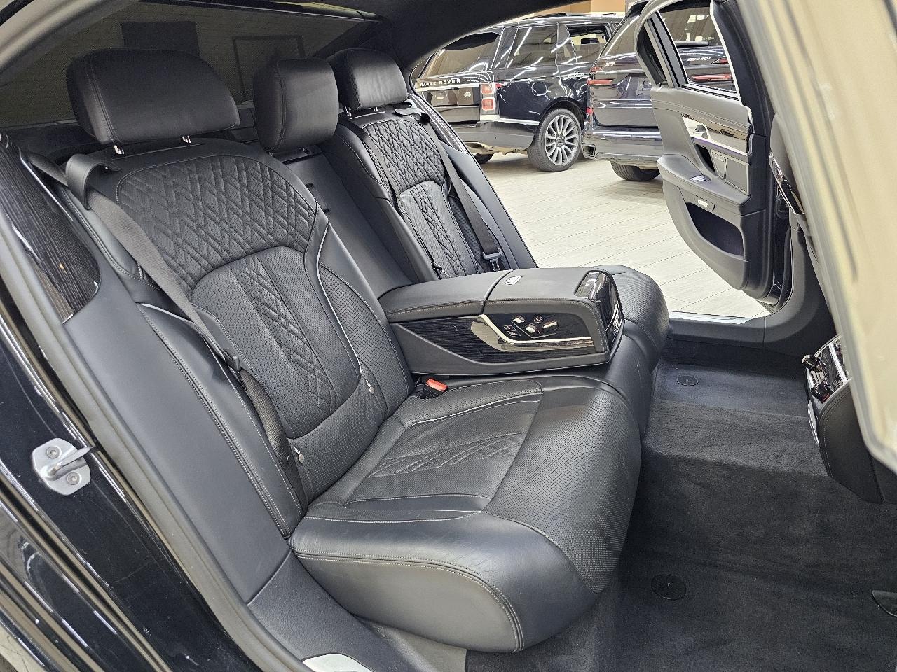 BMW 7-Series M760i xDrive 2018