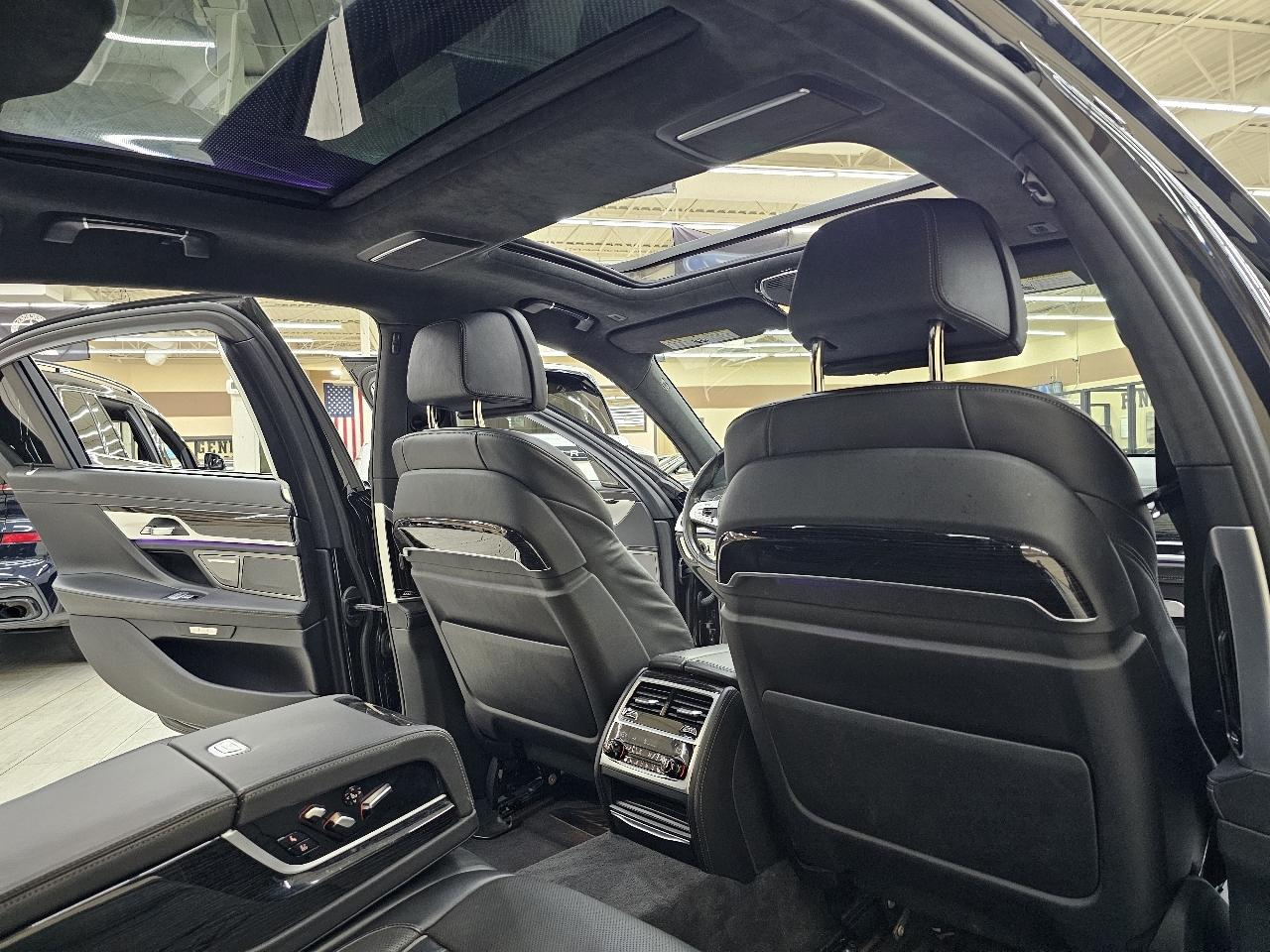 BMW 7-Series M760i xDrive 2018