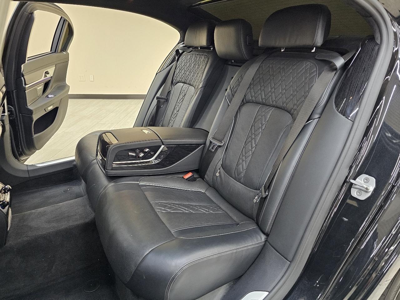 BMW 7-Series M760i xDrive 2018