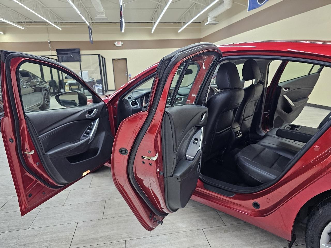 Mazda MAZDA6 i Touring 2016