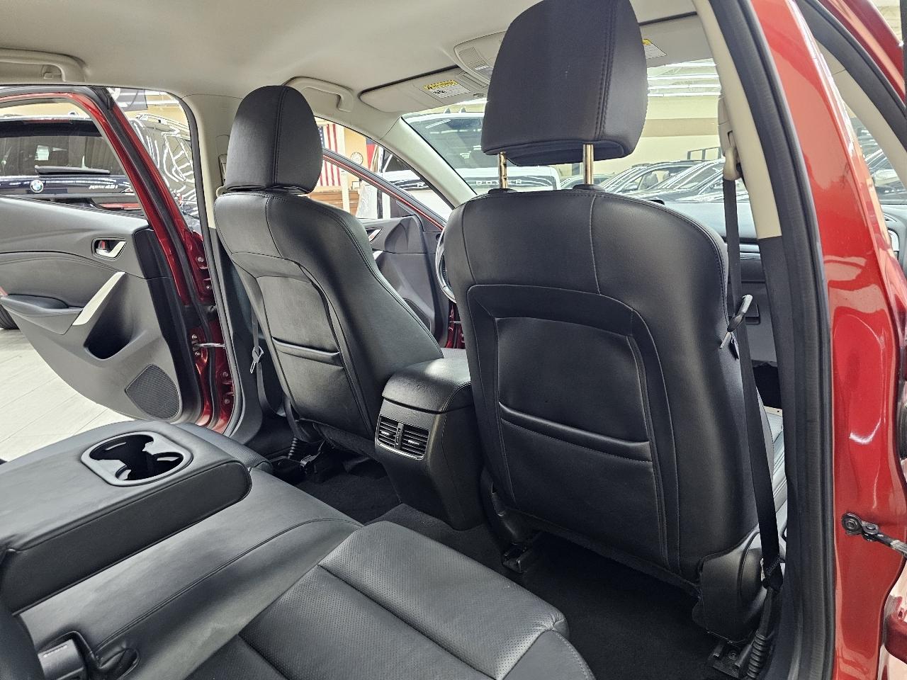 Mazda MAZDA6 i Touring 2016