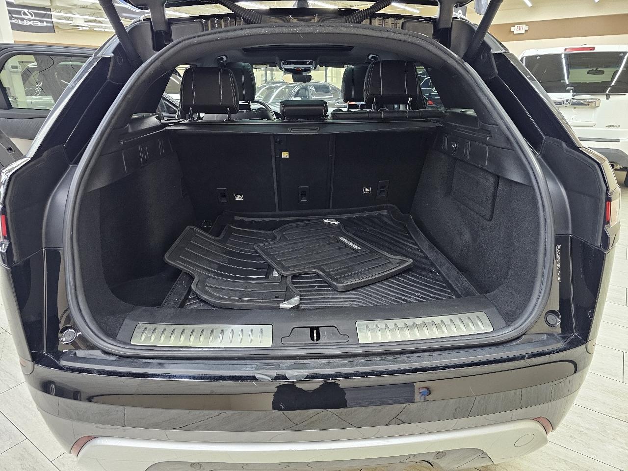 Land Rover Range Rover Velar R-Dynamic SE 2018