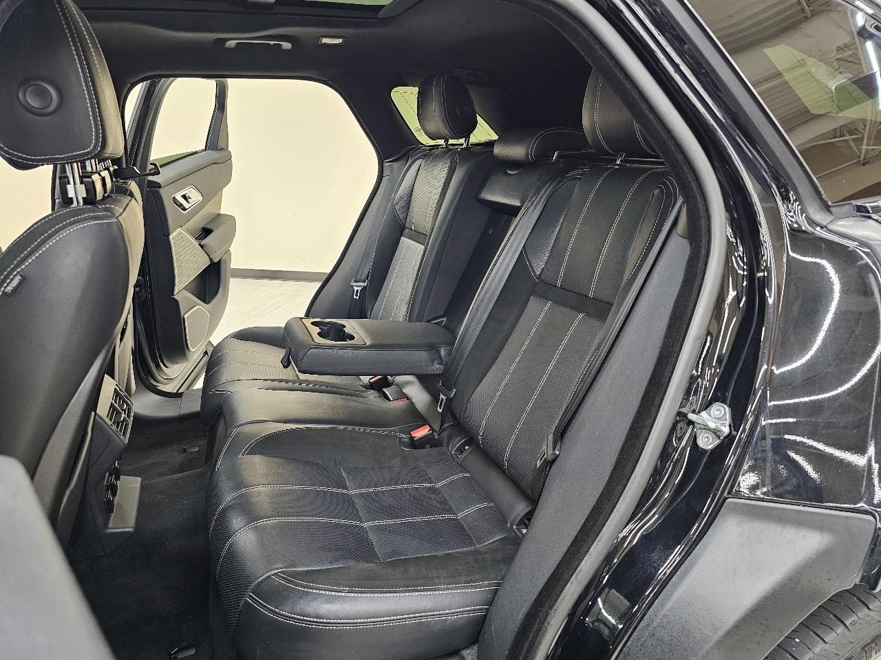 Land Rover Range Rover Velar R-Dynamic SE 2018