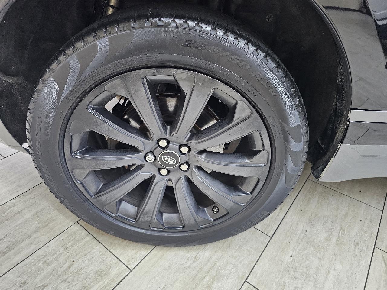 Land Rover Range Rover Velar R-Dynamic SE 2018