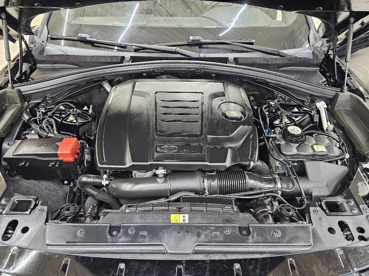 Land Rover Range Rover Velar R-Dynamic SE 2018