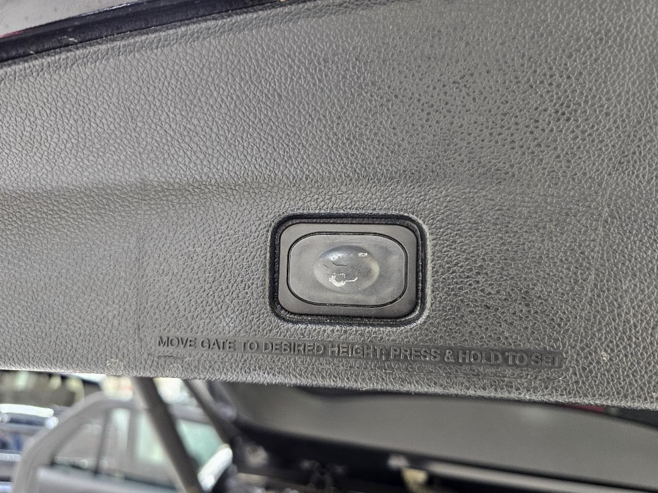 Ford Explorer Limited FWD 2019