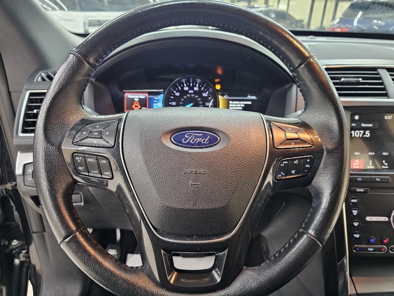 Ford Explorer Limited FWD 2019