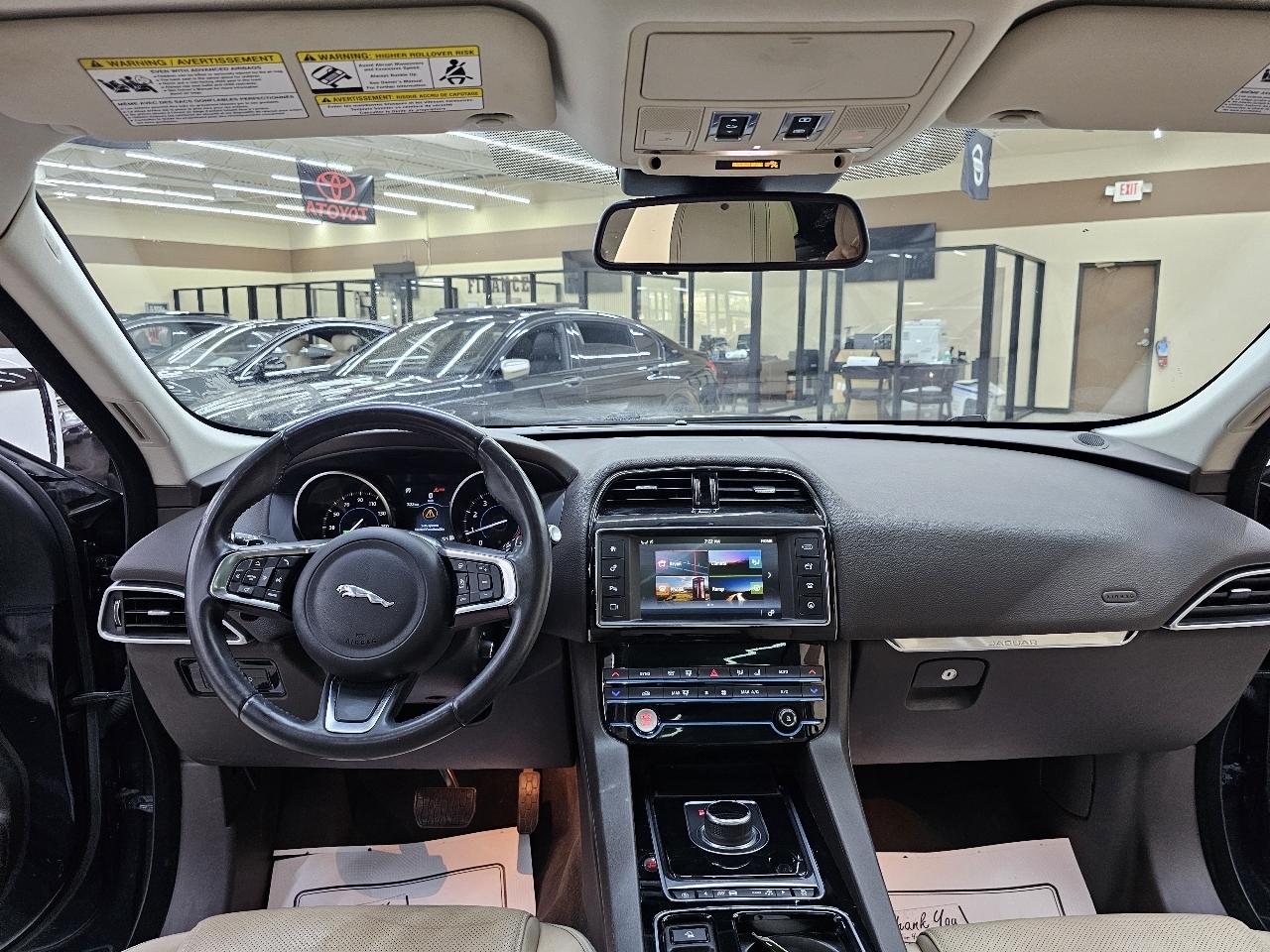 Jaguar F-Pace 25t Prestige 2018