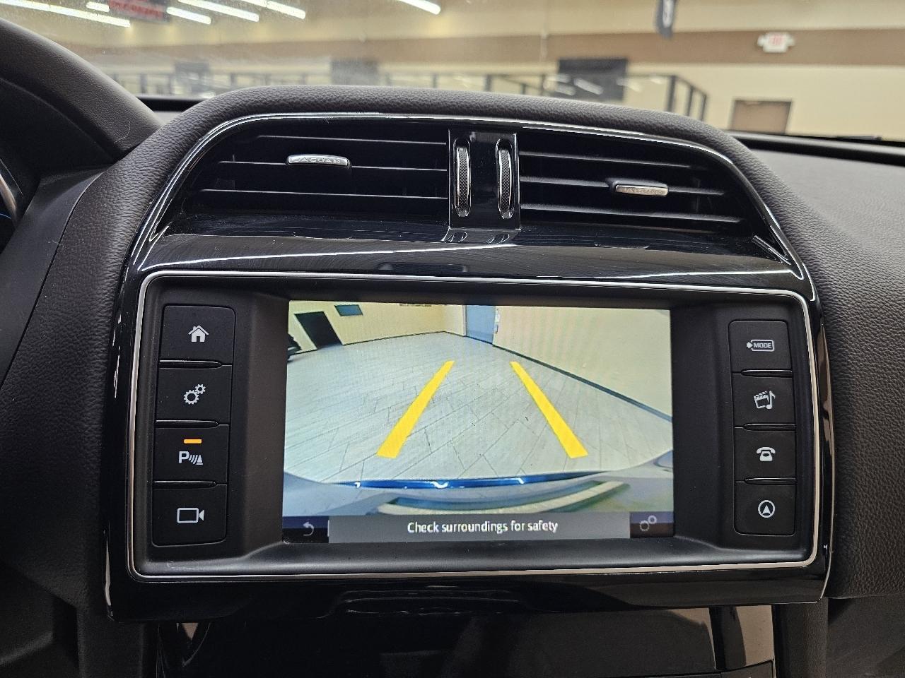 Jaguar F-Pace 25t Prestige 2018
