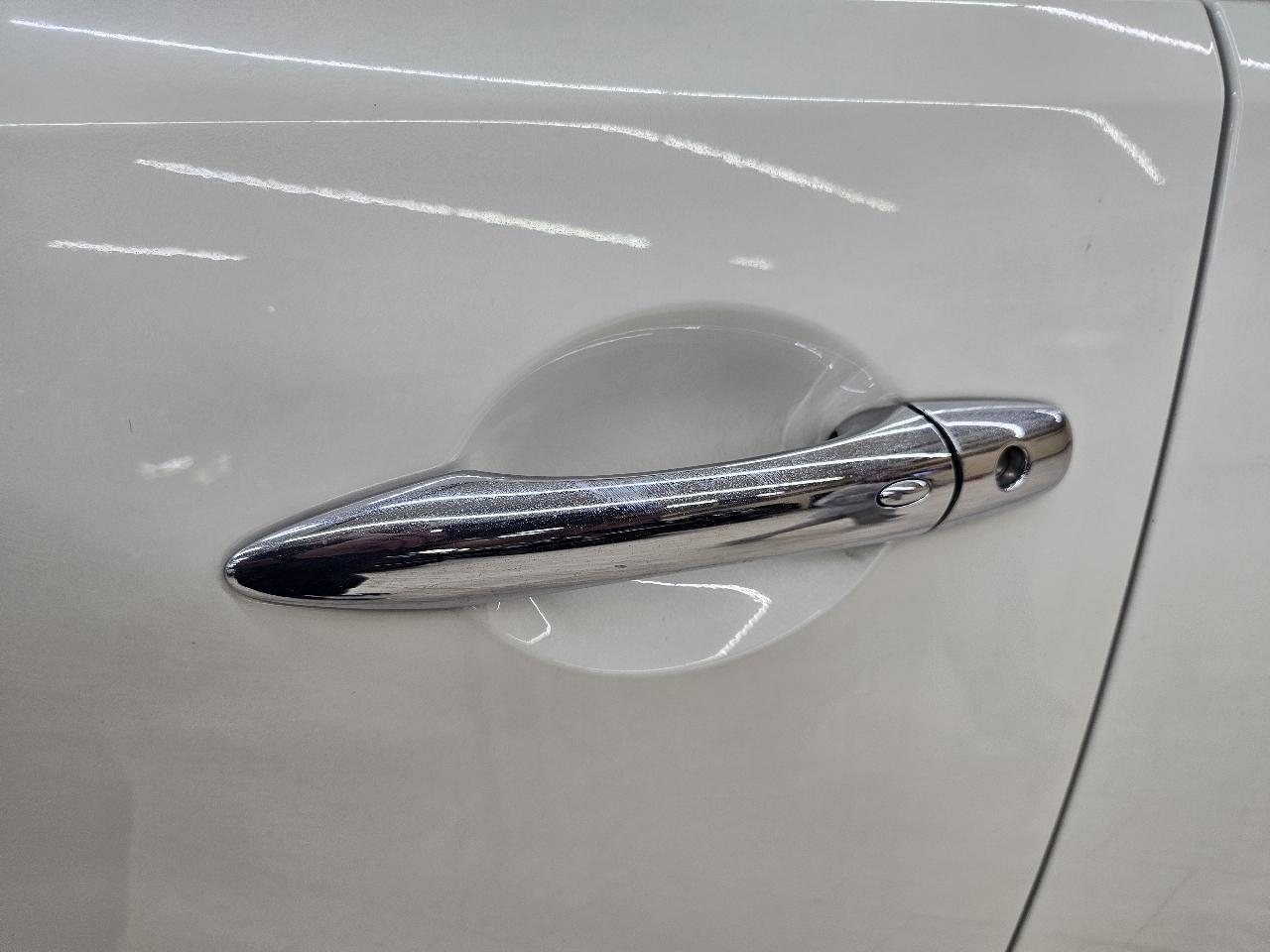 Infiniti QX80 2WD 2015