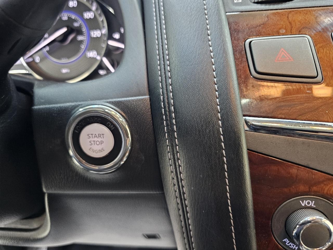 Infiniti QX80 2WD 2015