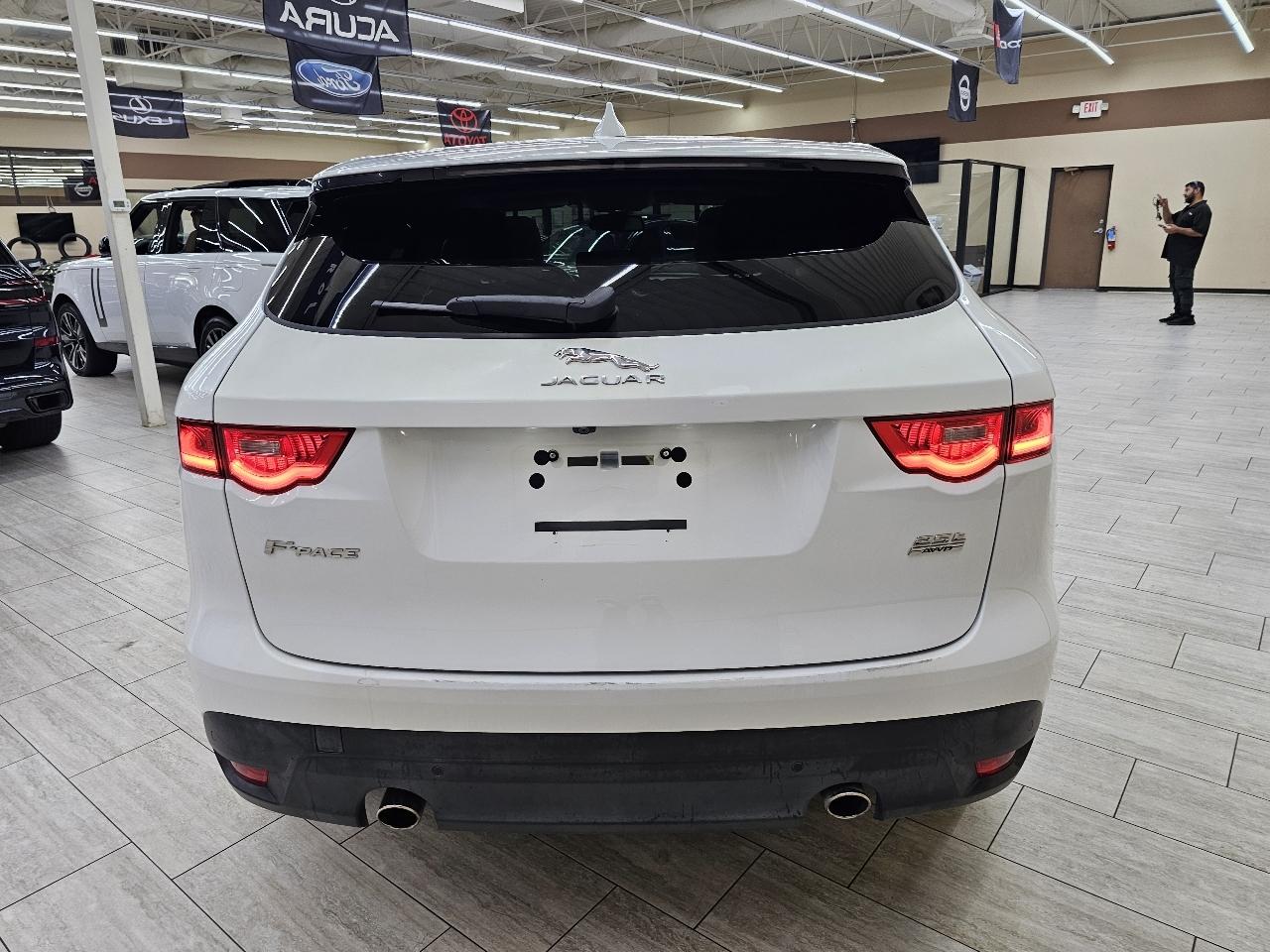 Jaguar F-Pace 25t Prestige 2018