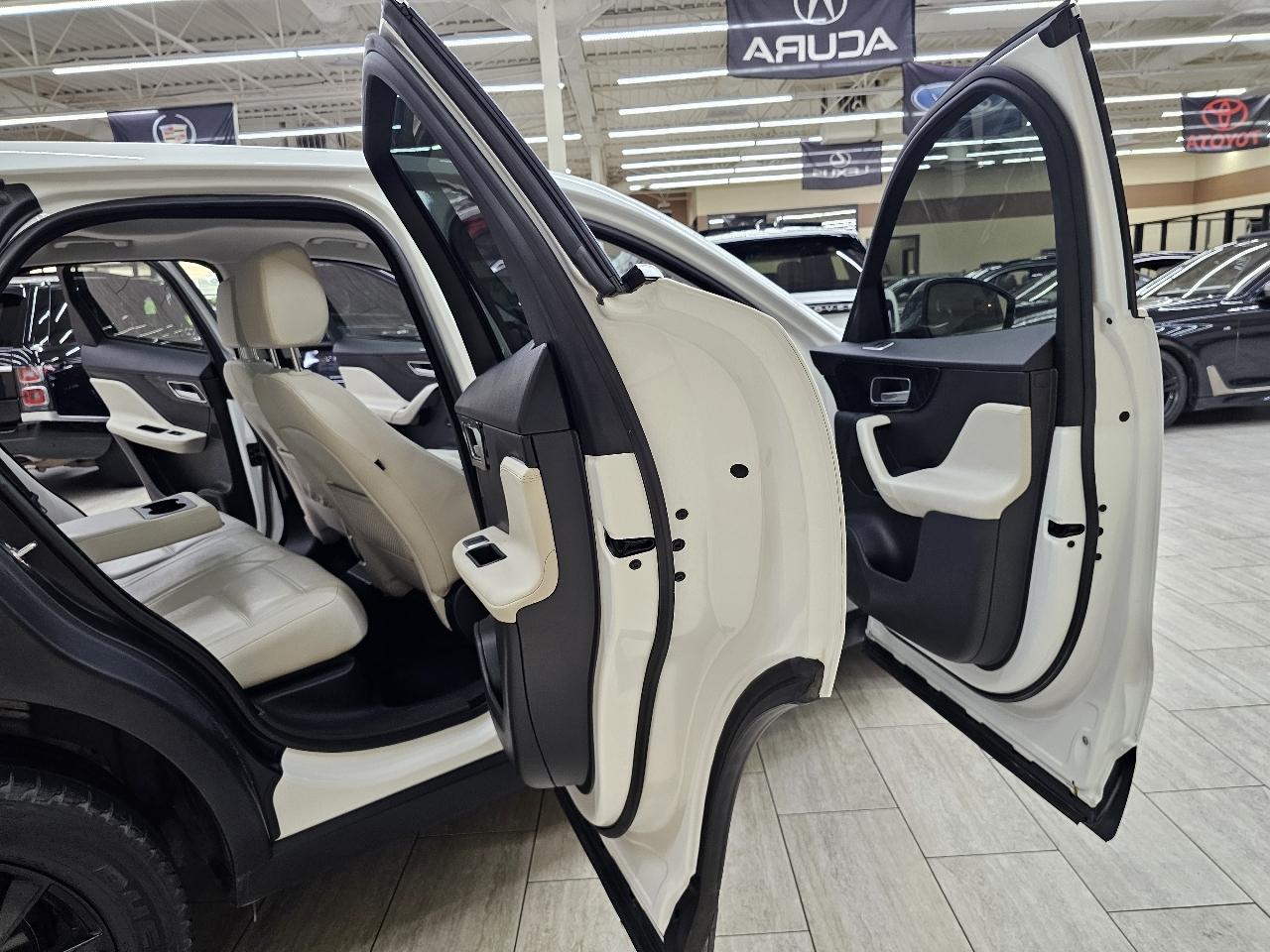 Jaguar F-Pace 25t Prestige 2018