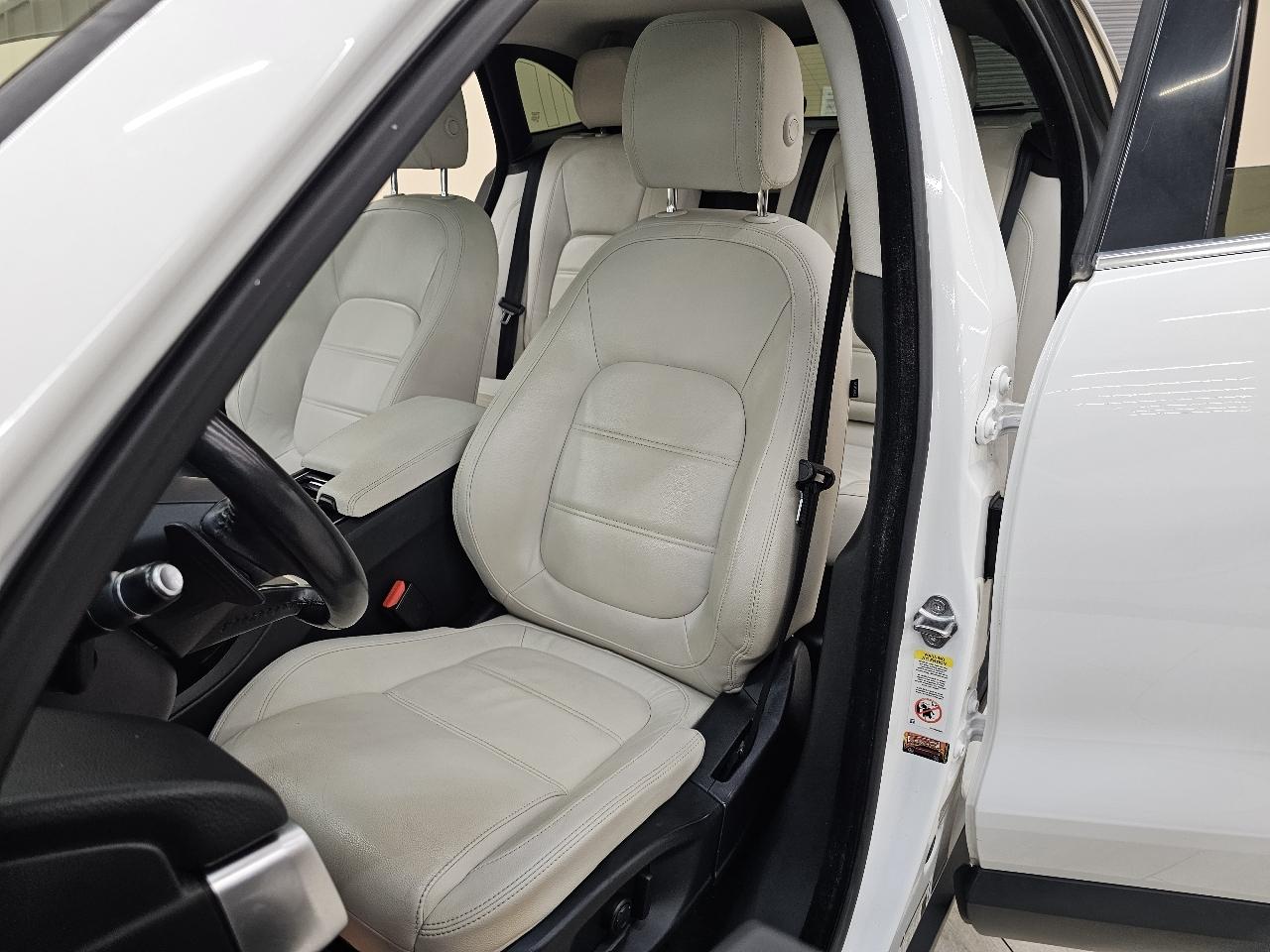Jaguar F-Pace 25t Prestige 2018