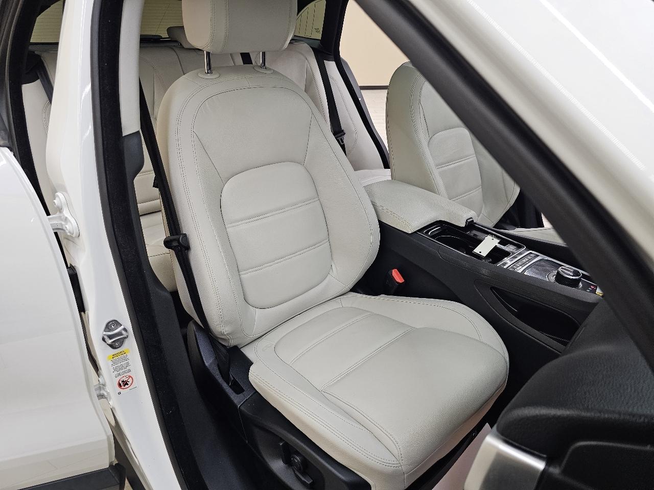 Jaguar F-Pace 25t Prestige 2018