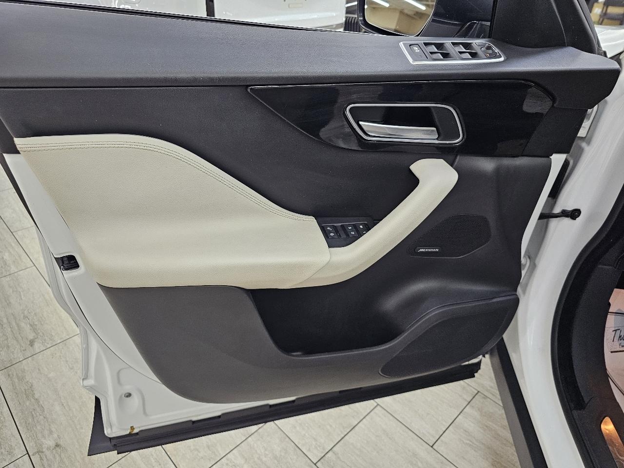 Jaguar F-Pace 25t Prestige 2018