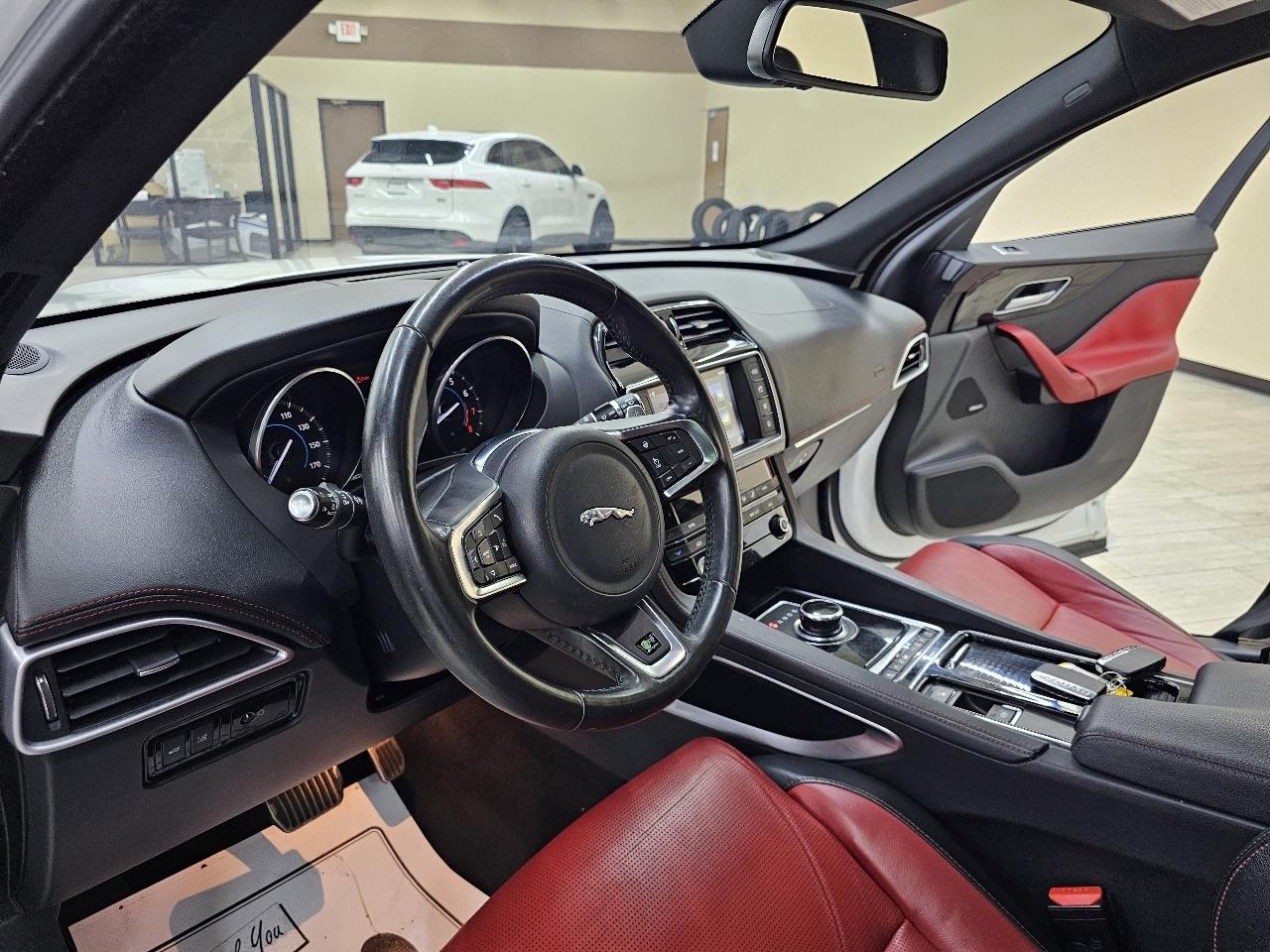 Jaguar F-Pace 35t R-Sport 2018