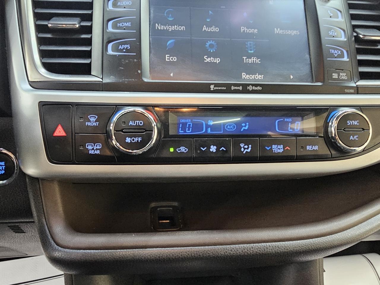 Toyota Highlander SE FWD V6 2019