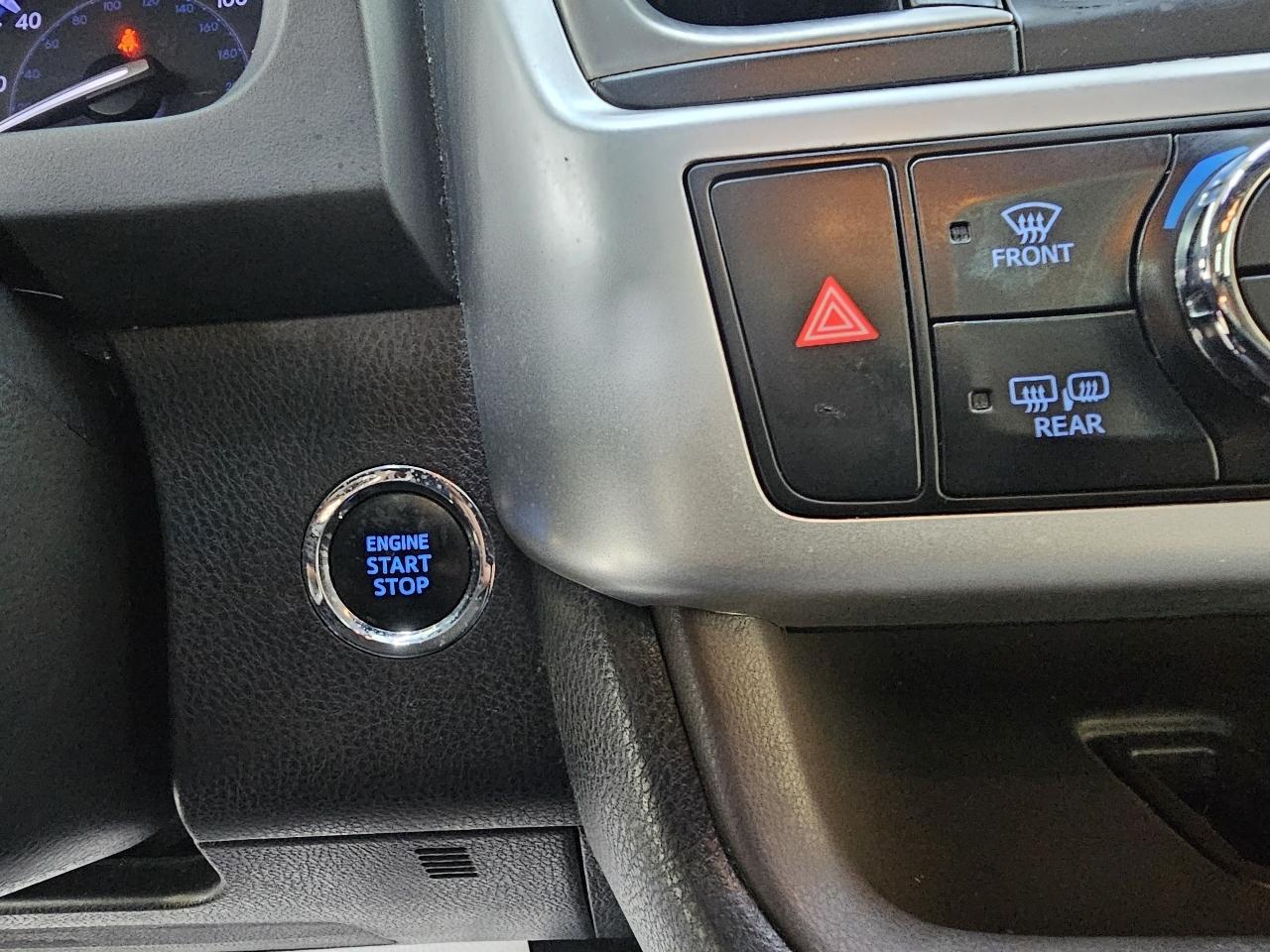 Toyota Highlander SE FWD V6 2019