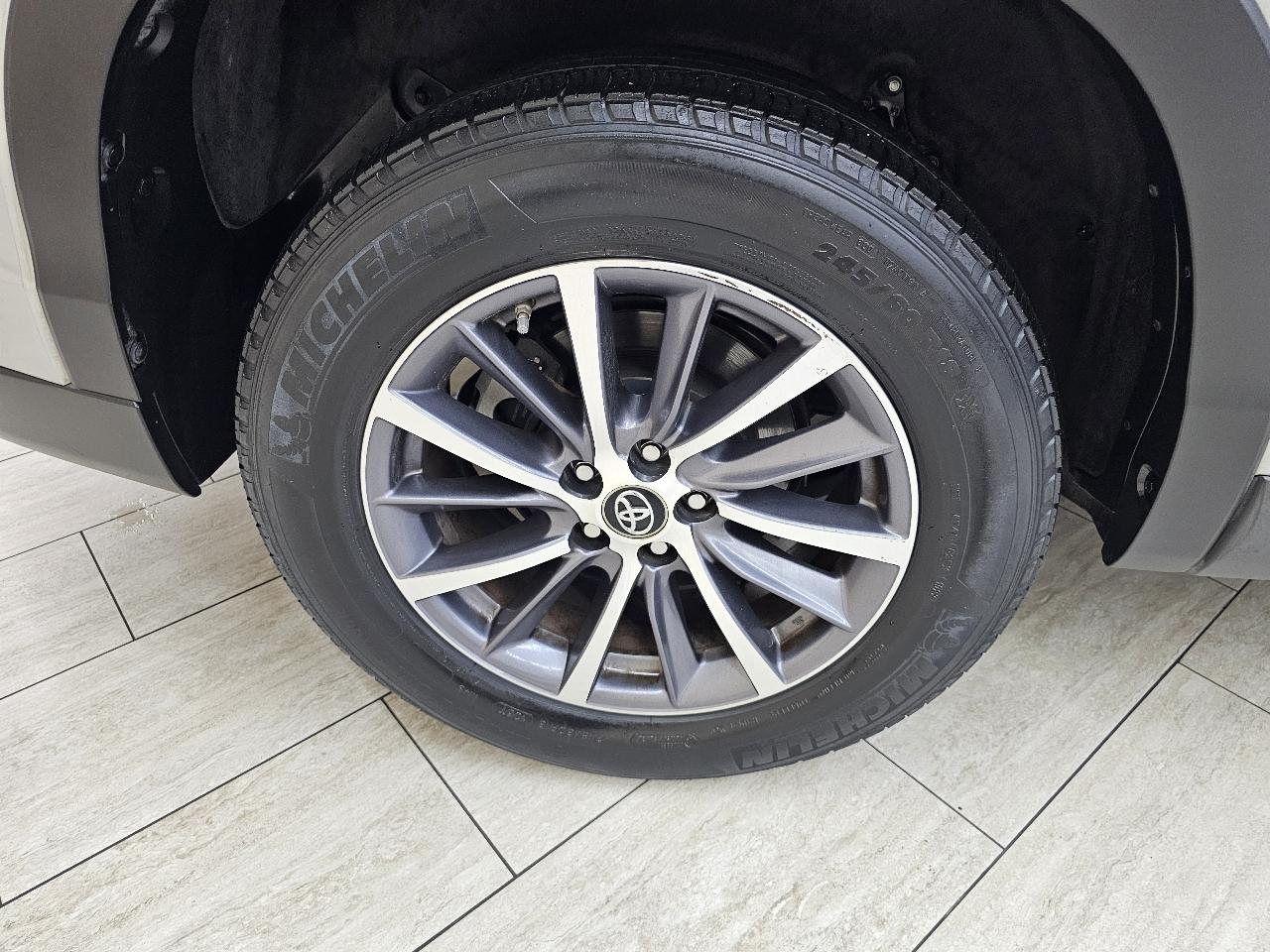 Toyota Highlander SE FWD V6 2019