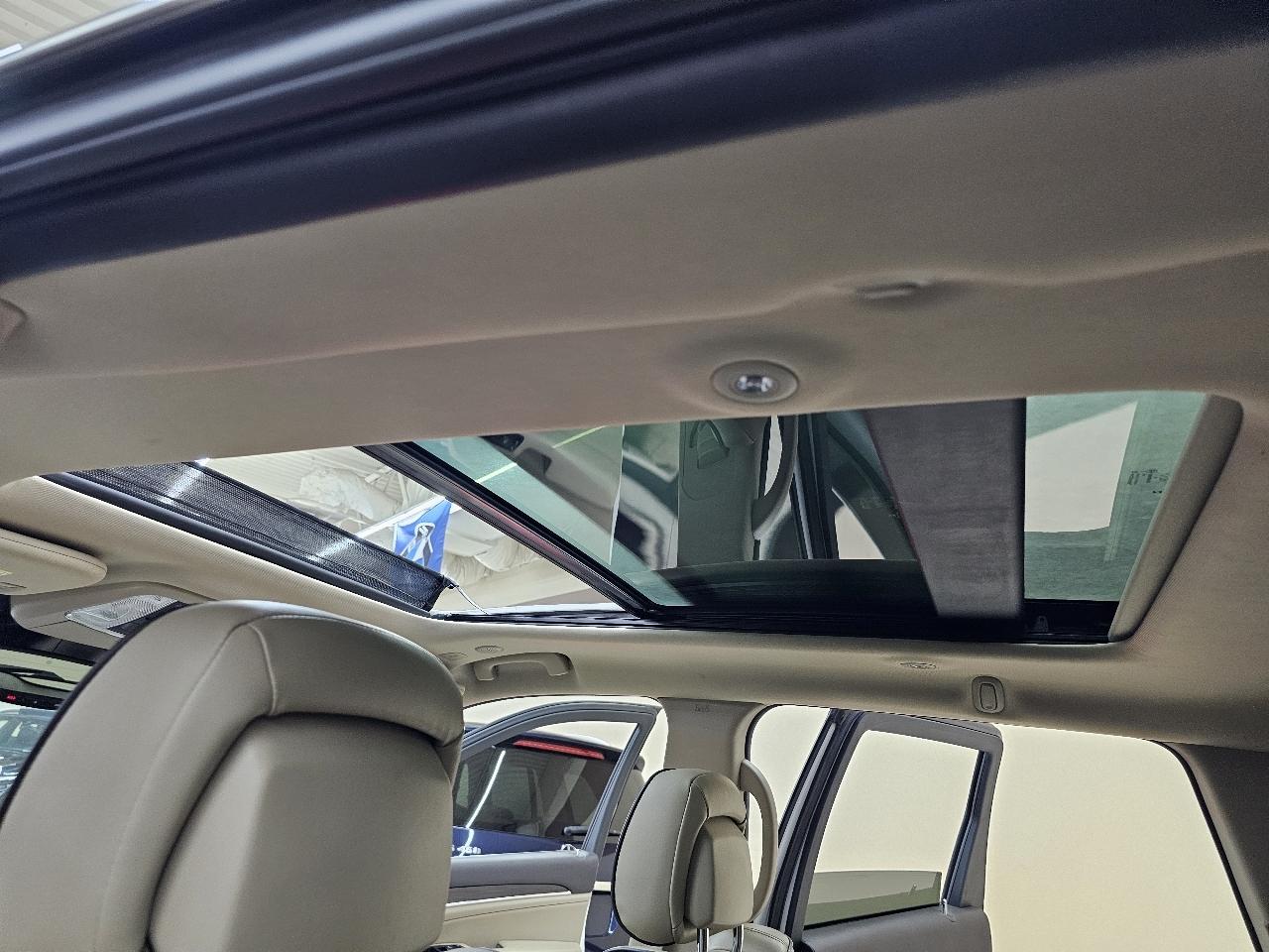 Jeep Grand Cherokee Overland 2WD 2018