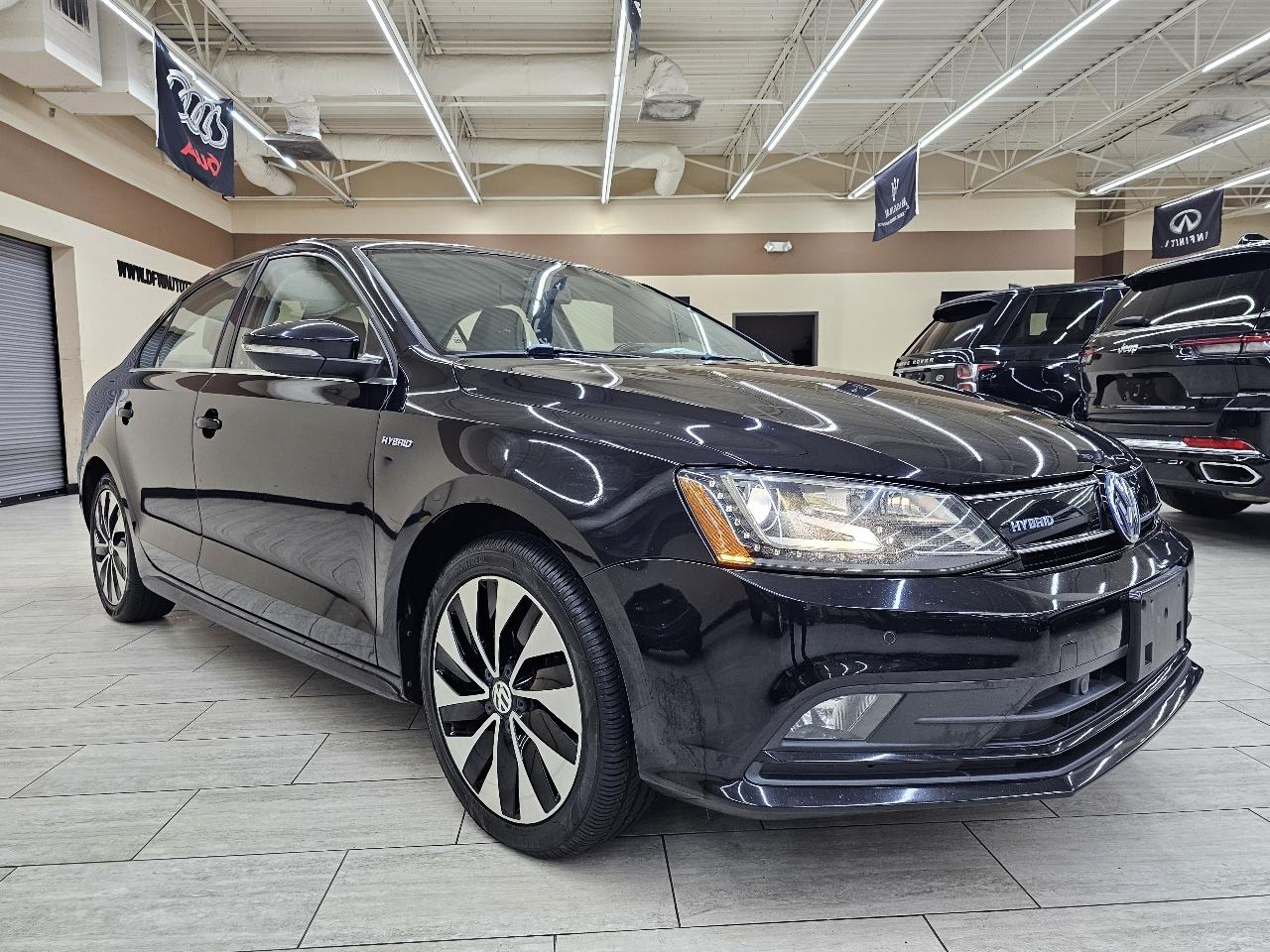 Volkswagen Jetta Hybrid SEL Premium 2016