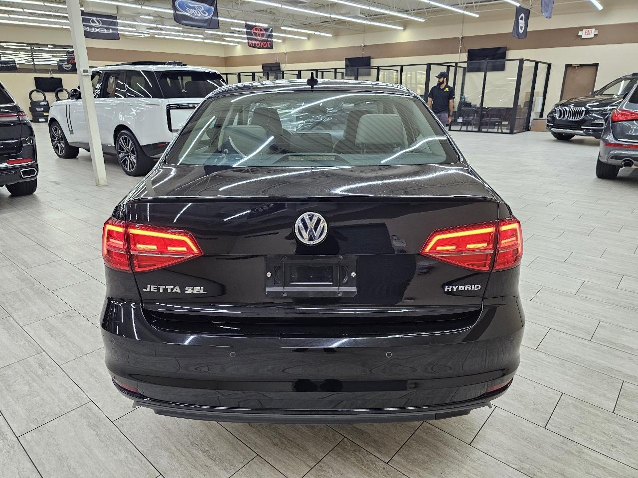 Volkswagen Jetta Hybrid SEL Premium 2016