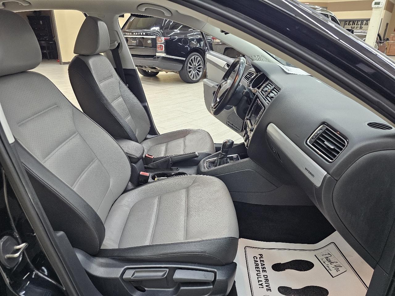 Volkswagen Jetta Hybrid SEL Premium 2016