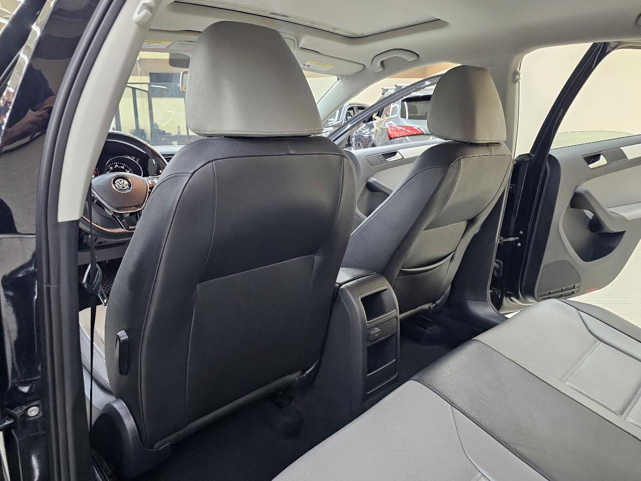 Volkswagen Jetta Hybrid SEL Premium 2016