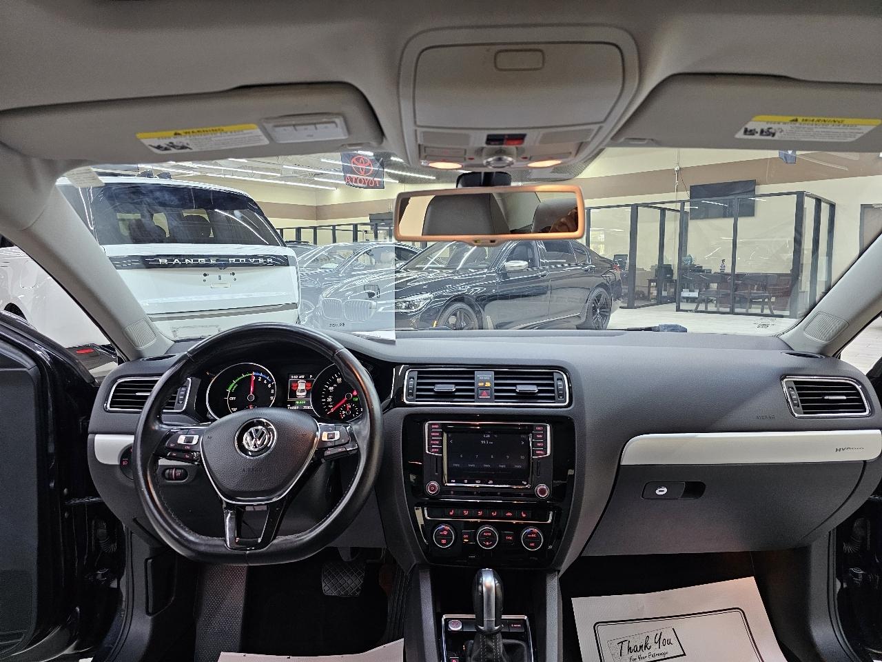 Volkswagen Jetta Hybrid SEL Premium 2016