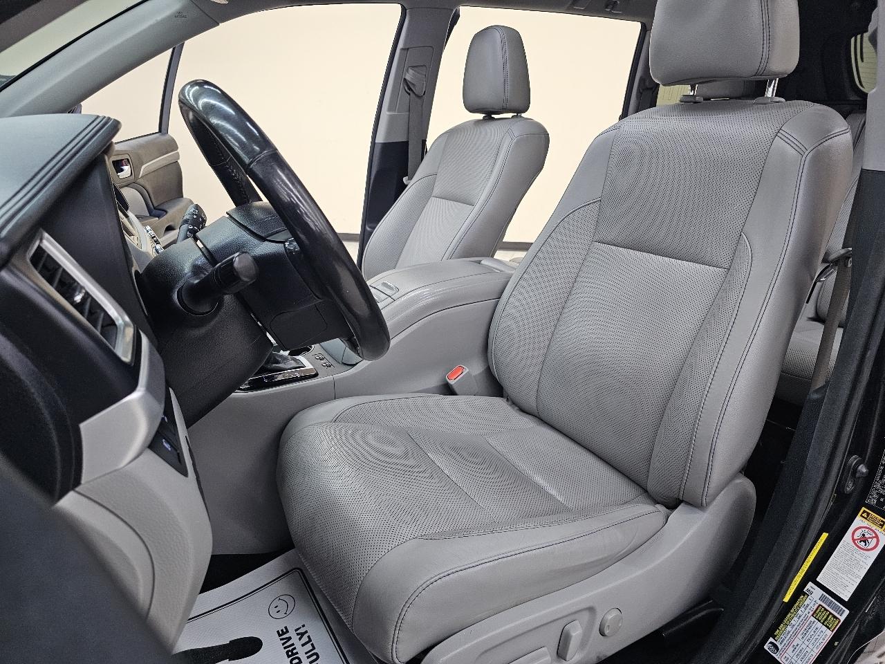 Toyota Highlander Hybrid Limited Platinum AWD 2017