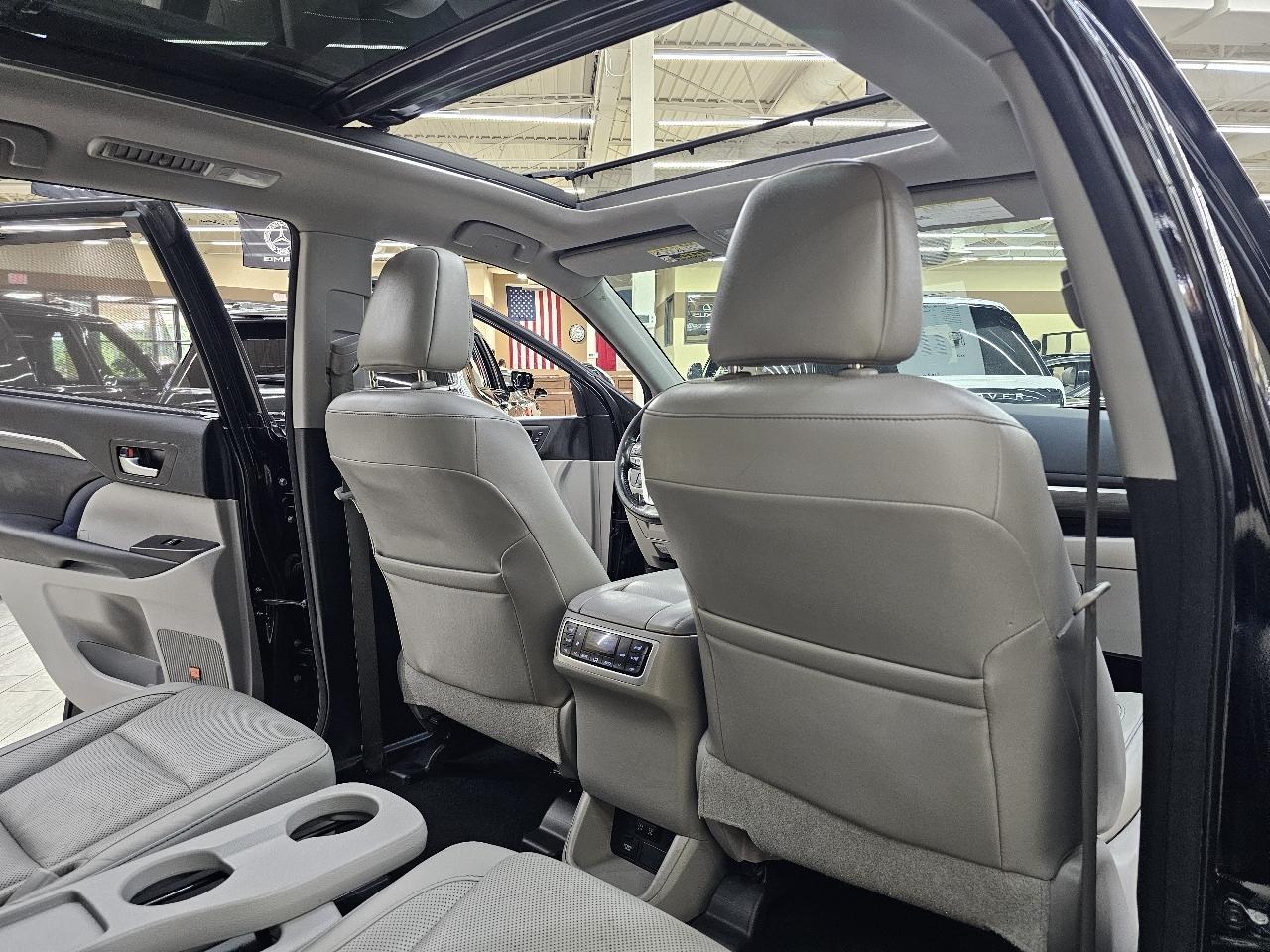 Toyota Highlander Hybrid Limited Platinum AWD 2017