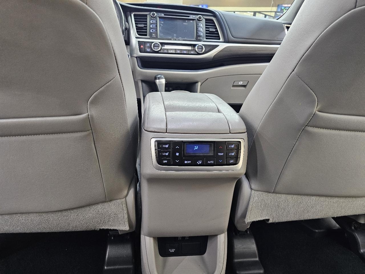 Toyota Highlander Hybrid Limited Platinum AWD 2017